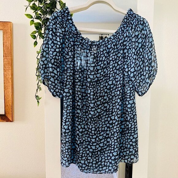 Moda International Animal Print Peasant Embellished Blouse Women’s Medium - Picture 9 of 13